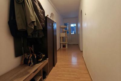 Apartament cu 3 camere decomandat în Frumoasa