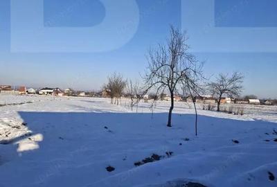 Casă cu 4 camere cu Teren 3404 Mp în Central - 3