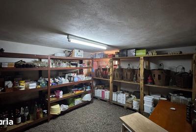 Casă cu 5 camere cu Teren 2011 Mp în Central - 15