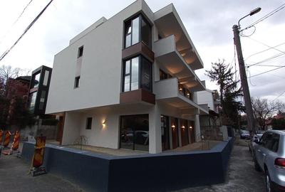 Casă individuală cu 12 camere cu Canalizare în Floreasca - 2