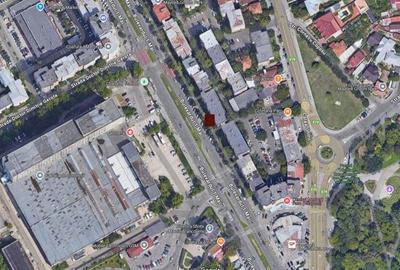 Inchiriez spatiu, 1 Mai, vizavi Confectii, scara exterioara. - 1