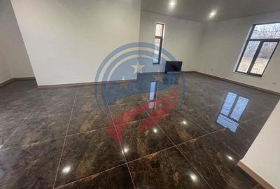 Spa?iu de inchiriat ultracentral ideal pentru afacerea ta! - 2