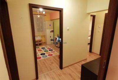 Apartament cu 3 camere decomandat în Giurgiului - 8