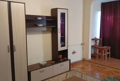 Apartament cu 3 camere decomandat în Dacia - 1