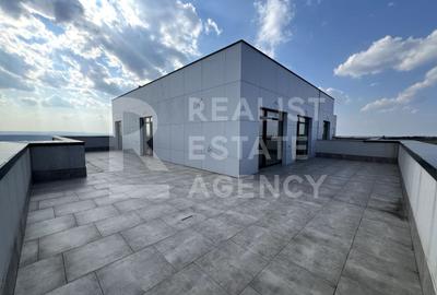 Apartament cu 5 camere în Copou - 1