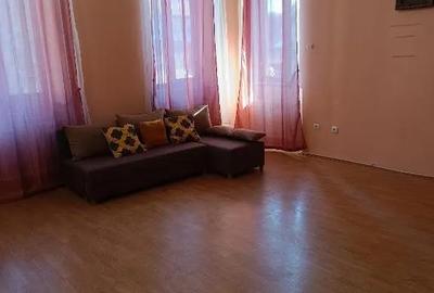 Garsonieră nedecomandată în Central - 1
