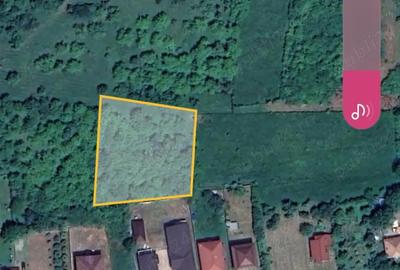 Teren de 2500 mp, în Central - 1