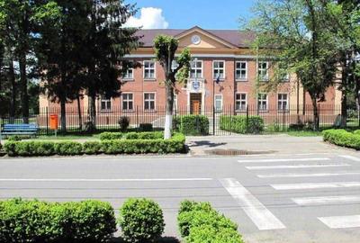 Garsonieră decomandată în Central - 1