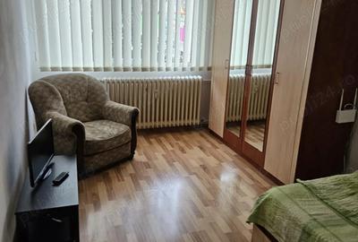 Apartament cu 2 camere decomandat în Berceni