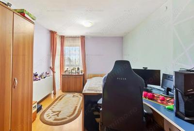 Casă cu 6 camere cu Teren 1428 Mp în Săcele - 3