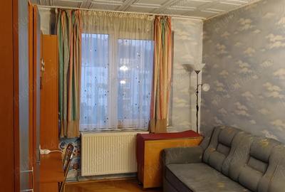 Caut coleg de apartament zona Tractoru - 1