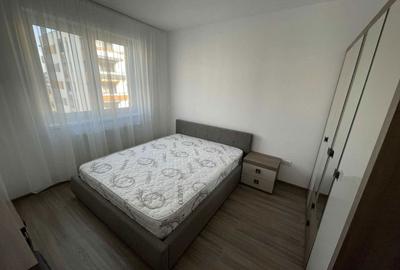 Apartament cu 2 camere decomandat în Tractorul - 7