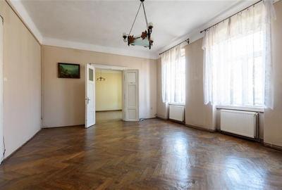 Nivel in vila, curte deosebita, priveliste, Central, Brasov - 3