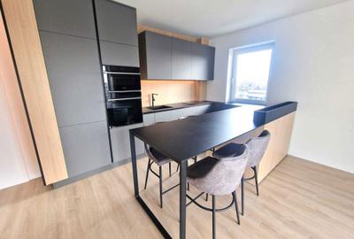 Apartament cu 3 camere decomandat în Exterior Vest - 1