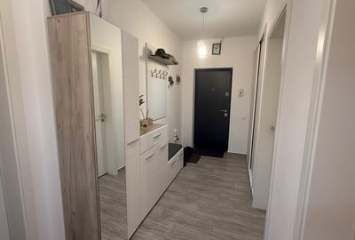 Apartament cu 2 camere decomandat în Sânpetru