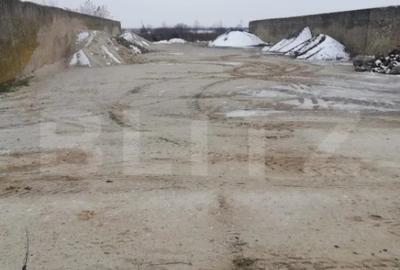 Teren de 63704 mp, în Central - 5