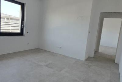 Casă cu 4 camere cu Teren 1010 Mp în Balotești - 5