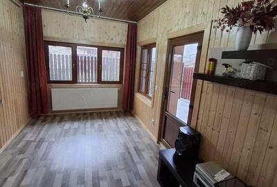 Str. Victoriei (tronson Marul de Aur Valea Borcutului)-ap. 2 camere, cu gradina, in bloc tip vila - 5