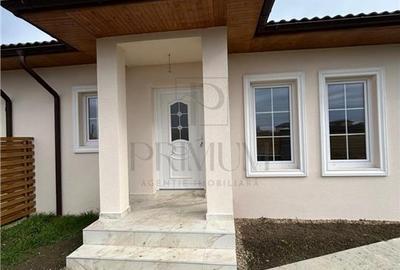 Duplex cu 4 camere cu Teren 320 Mp în Șag - 1