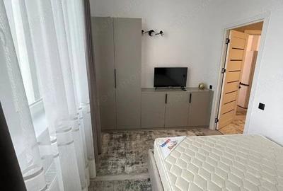 Garsonieră decomandată în Romană - 2
