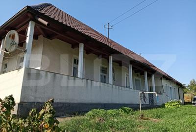 Casa individuala 143 mp, 36 ari teren, localitatea Piatra - 2