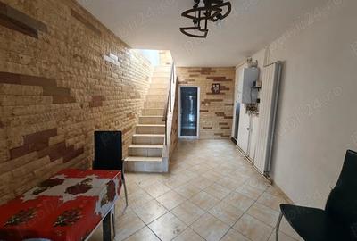 Casă cu 3 camere cu Teren 80 Mp în Brătianu - 2