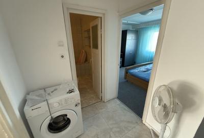 Apartament cu 2 camere decomandat în Carpați 2 - 4