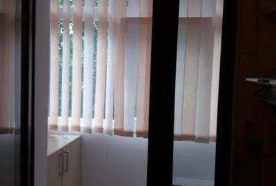 Apartament cu 2 camere decomandat în 8 Martie - 7