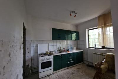 Casă individuală cu 4 camere cu Canalizare în Central - 24
