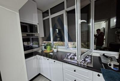 Apartament modern recent renovat 3 camere si parcare privata in Strand - 9