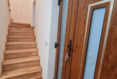 Casă cu 5 camere cu Teren 295 Mp în Central - 3