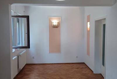Apartament cu 2 camere decomandat în Capitale - 1