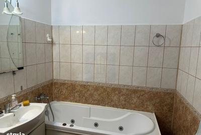 Apartament cu 3 camere decomandat în Centrul Civic - 1