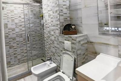 Apartament cu 3 camere decomandat, mobilat în Tractorul - 3