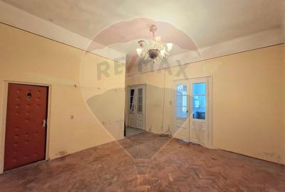 Apartament cu 3 camere semidecomandat în Central - 7