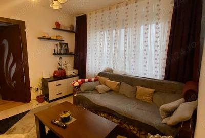 Vand apartament 3 camere - 1