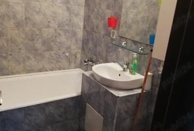 Garsoniera de vanzare zona Trocadero - 8