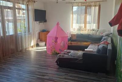 Casă cu 4 camere în Hălchiu - 9
