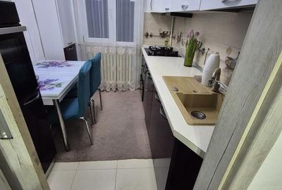 Apartament cu 3 camere semidecomandat, mobilat în Podu Roș - 7