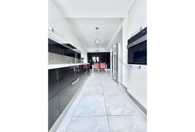 Apartament cu 3 camere decomandat, mobilat în Băneasa - 12