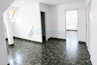 Spațiu comercial, de 250 mp, în Central - 3