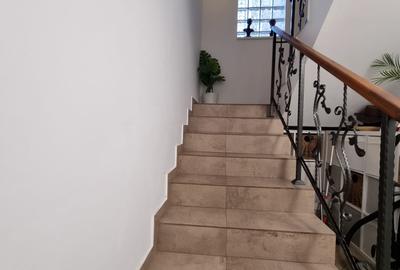 Casă individuală cu 6 camere cu Canalizare în Nord-Vest - 3