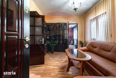 Apartament cu 3 camere, mobilat în Central - 8