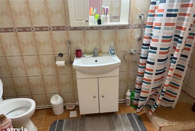 Casă cu 3 camere cu Canalizare în Chercea - 1