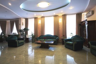 Parcul Carol, vilă impresionantă 700 mp și teren de 720 mp, Metrou 8 minute - 2