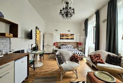 Casa 6 camere | 1208 mp teren | Gruia | Zona 7 Strazi! - 4