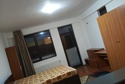 Inchiriere Garsoniera Prelungirea Ghencea / Centrala Proprie - 2