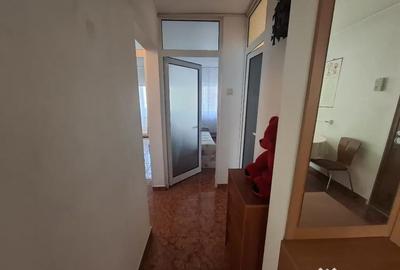 Apartament cu 3 camere decomandat în UTA - 13