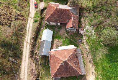 Casă cu 4 camere în Ociu - 2