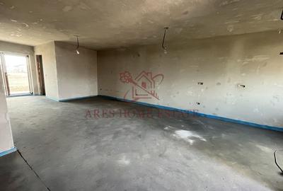 Duplex cu 4 camere cu Canalizare în Moșnița Nouă - 2